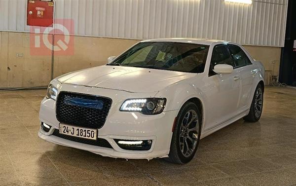 Chrysler for sale in Iraq
